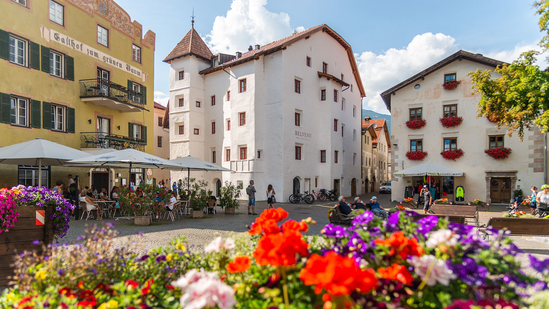 glorenza piazza in centro