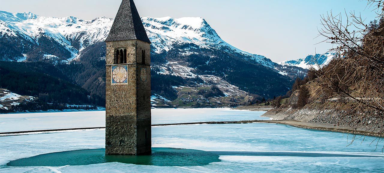 Campanile sommerso nel lago di Resia