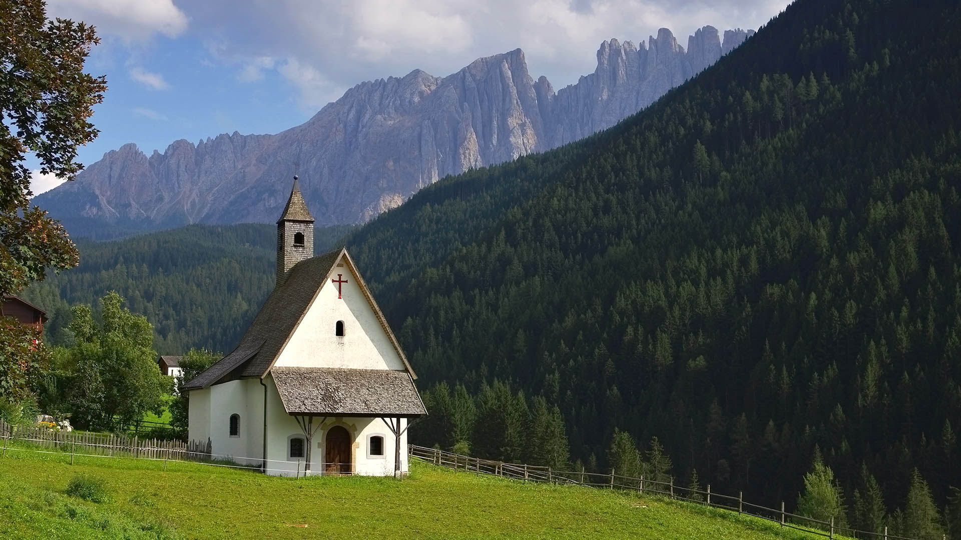 La chiesa Nova Levante